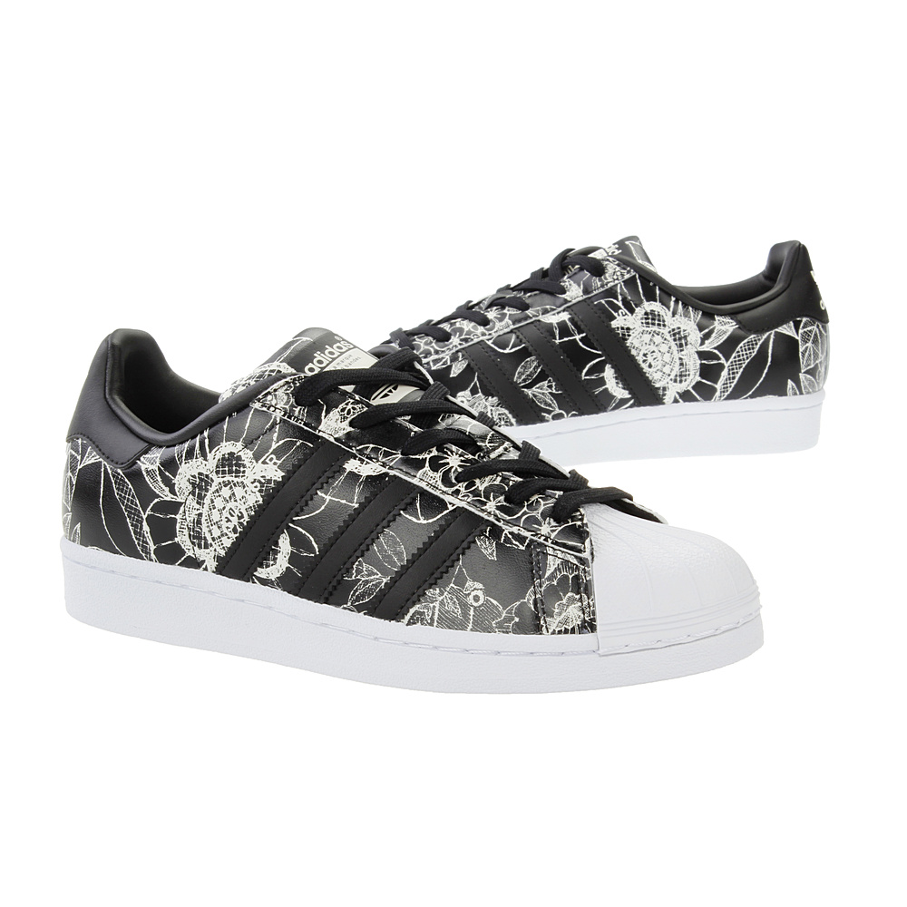 adidas gazelle silver green womens adidas JR8043 Superstar 82 SFTM Mens Lifestyle Shoe